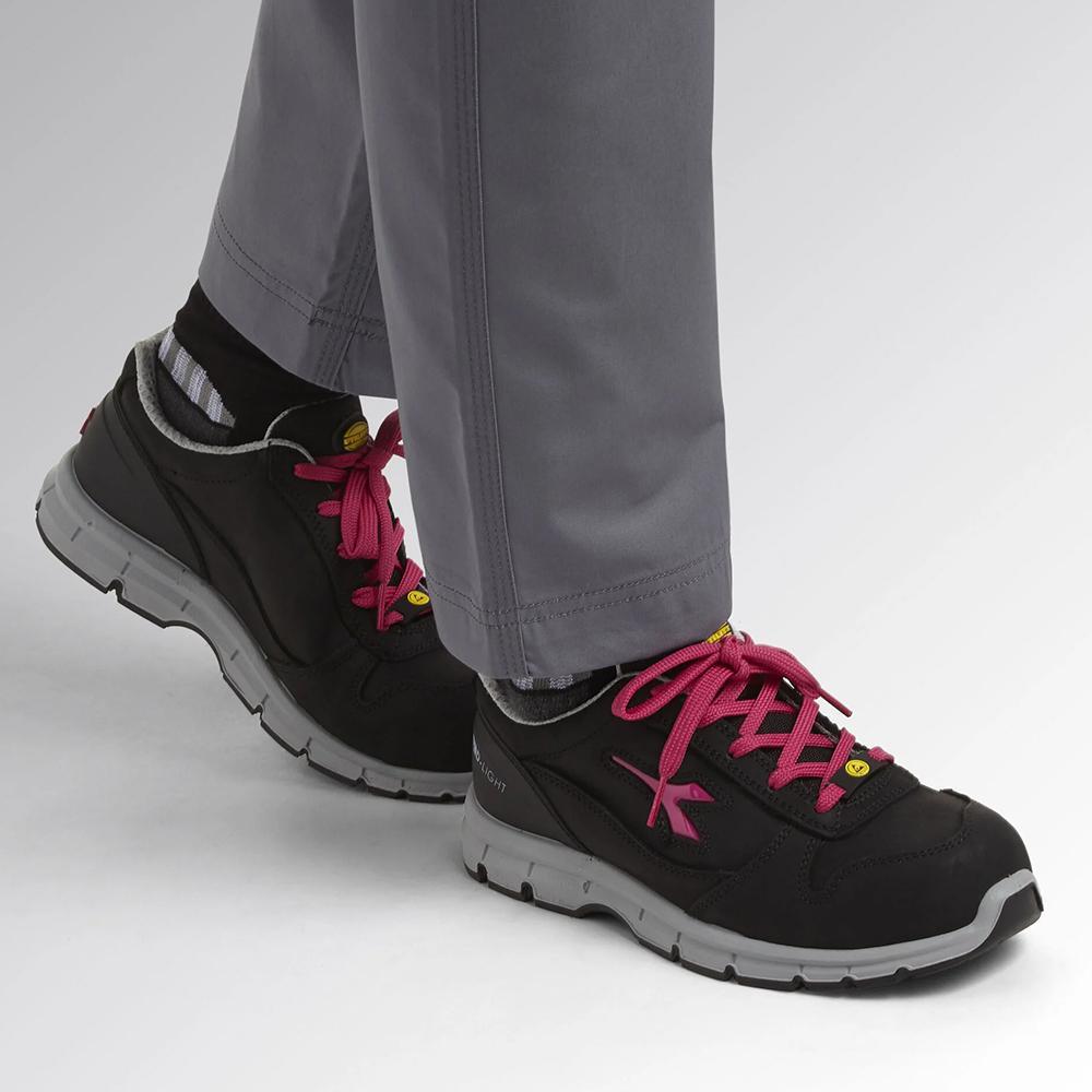 DIADORA_RUN_LOW_S3_SRC_ESD_BLACK/FUCSIA2